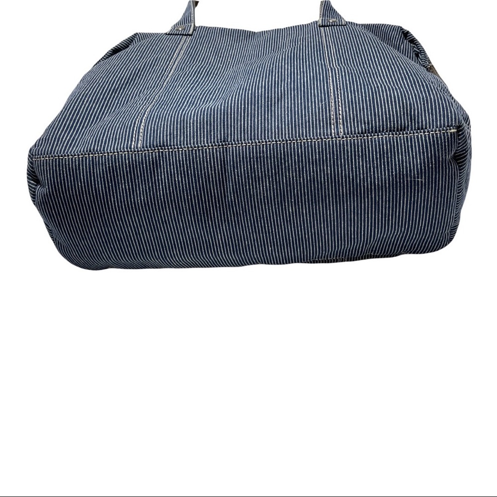 Thirty-One Handbag Tote Cargo Railroad Blue Pinstripe Denim Canvas Straps - Picture 4 of 6